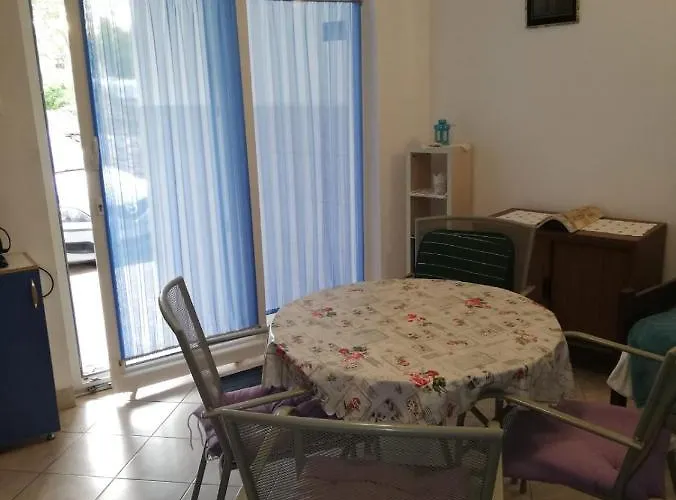 Apartment Defranceski *