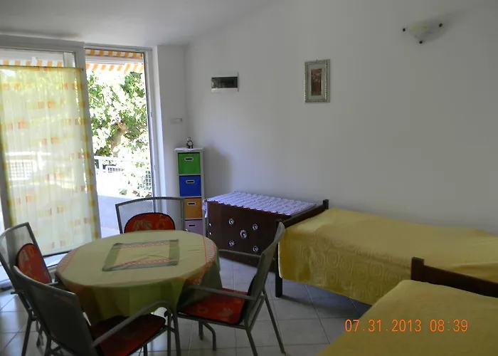 Apartment Defranceski *